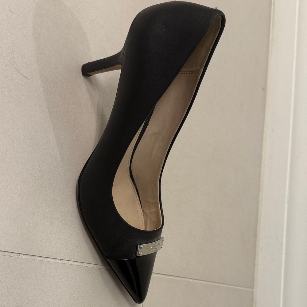 Coach Black Leather Heels Size 9 - Picture 11 of 11